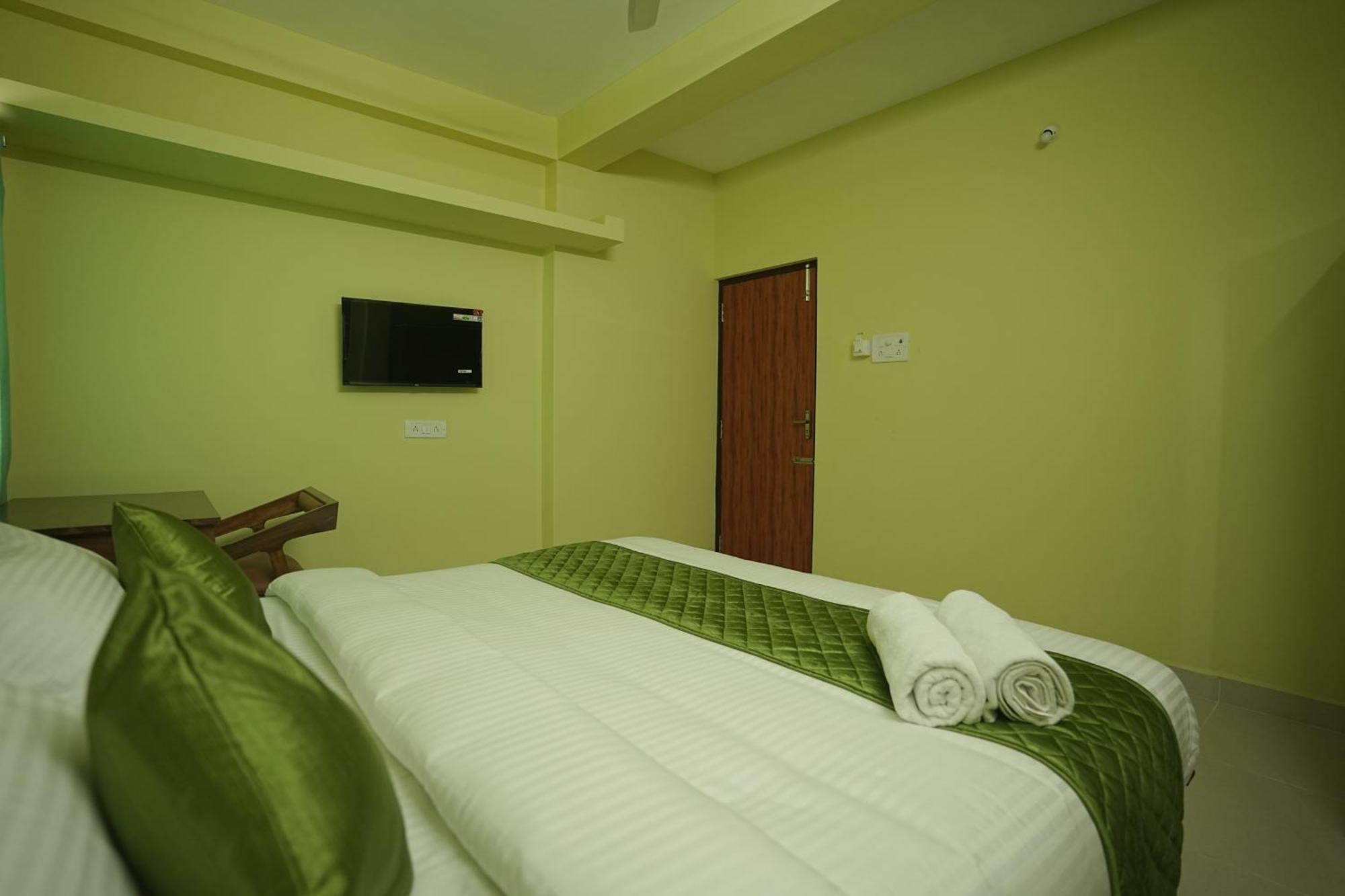 Le Leos Park Inn Puducherry Zewnętrze zdjęcie