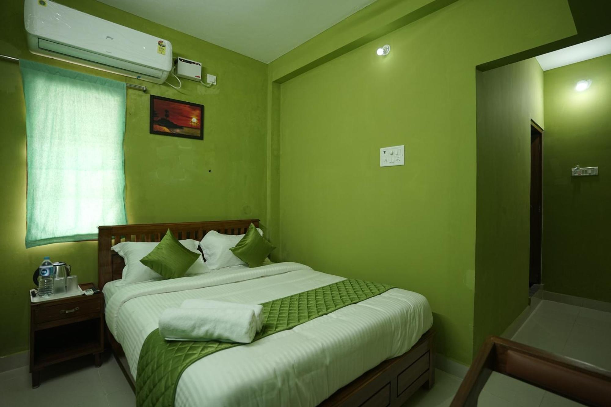 Le Leos Park Inn Puducherry Zewnętrze zdjęcie